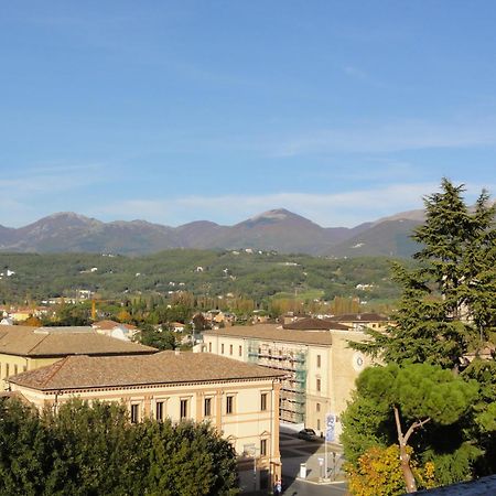Hotel&Ristorante Miramonti Palazzo Storico Ριέτι Εξωτερικό φωτογραφία